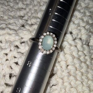 Unbranded Vintage Pale Sage And Milky White Gem Ring Size 7
